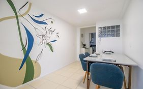 JOA24 - 2 Dorm, Totalmente Climatizado, Garagem